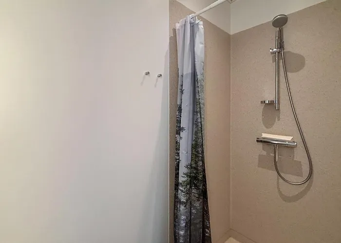 アパート 2 Bedroom Cozy In